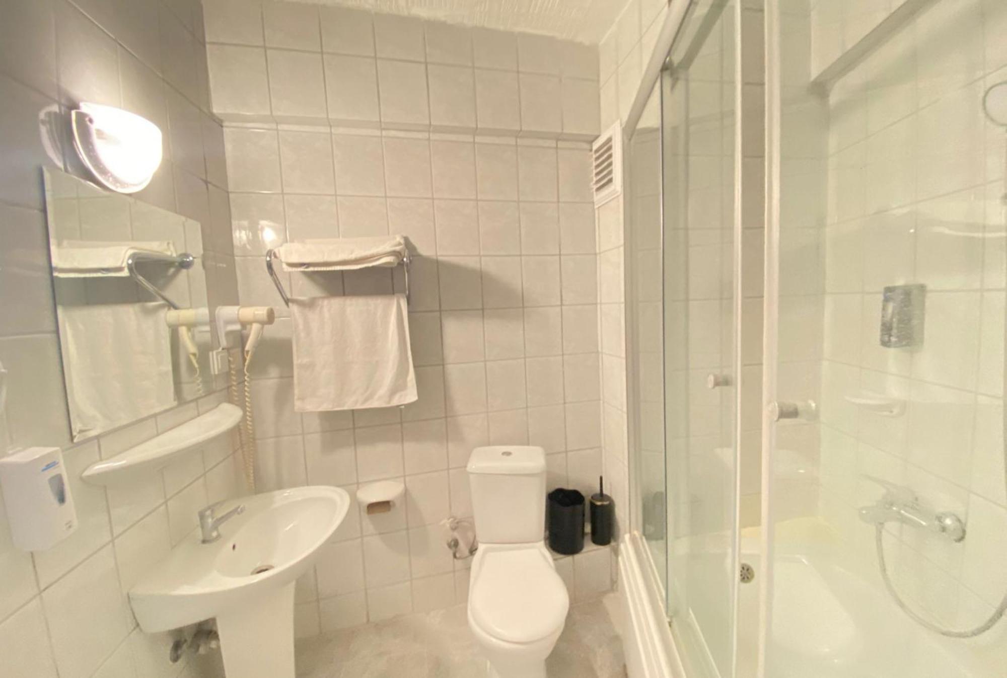 Uk Hotel Kiris Αττάλεια Δωμάτιο φωτογραφία
